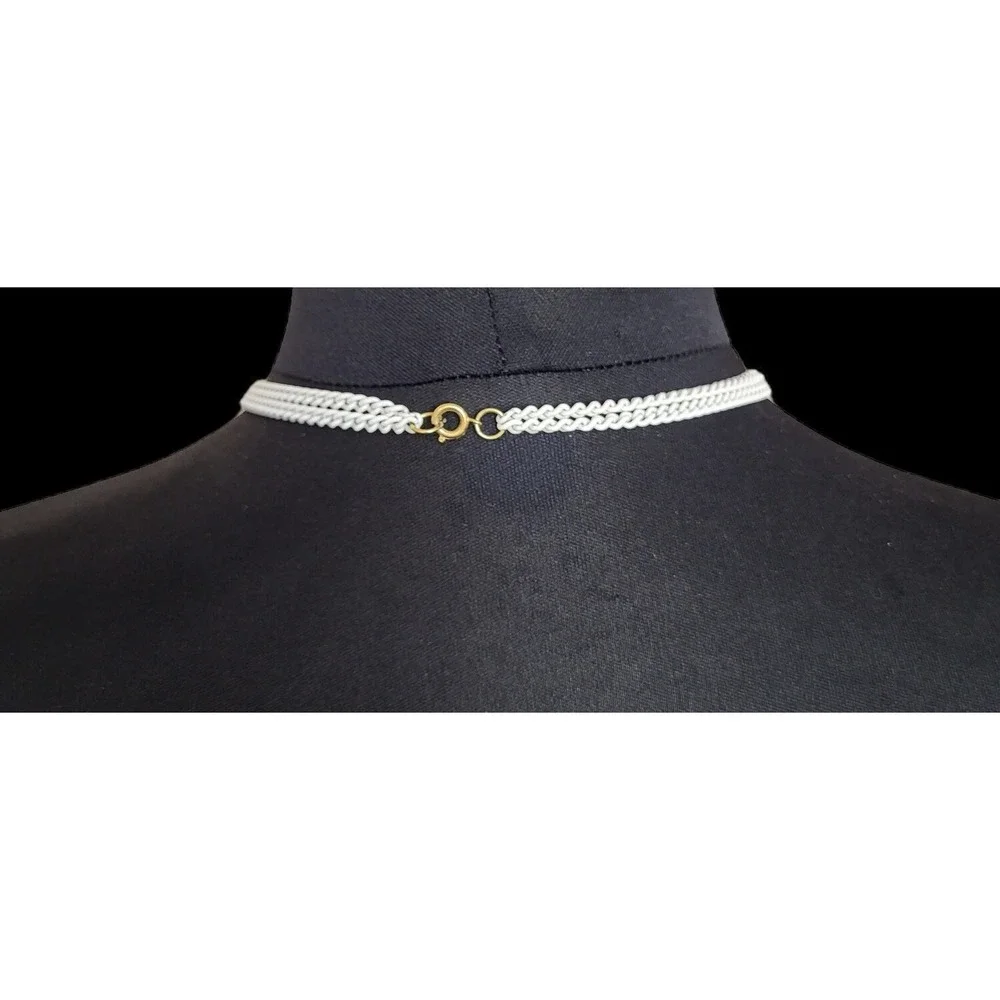 Vintage Necklace 70's Mod White Geometric Openwork Metal‎ Fringe Pendant Chain